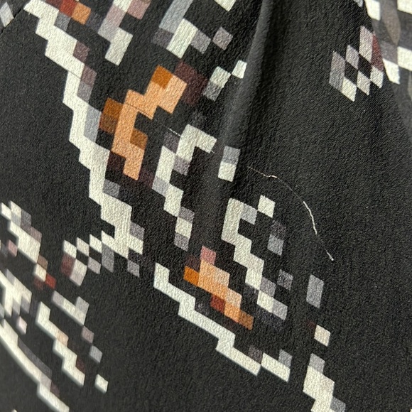 ‘Dries Van Noten’ 100% silk asymmetrical skirt - Picture 4 of 6